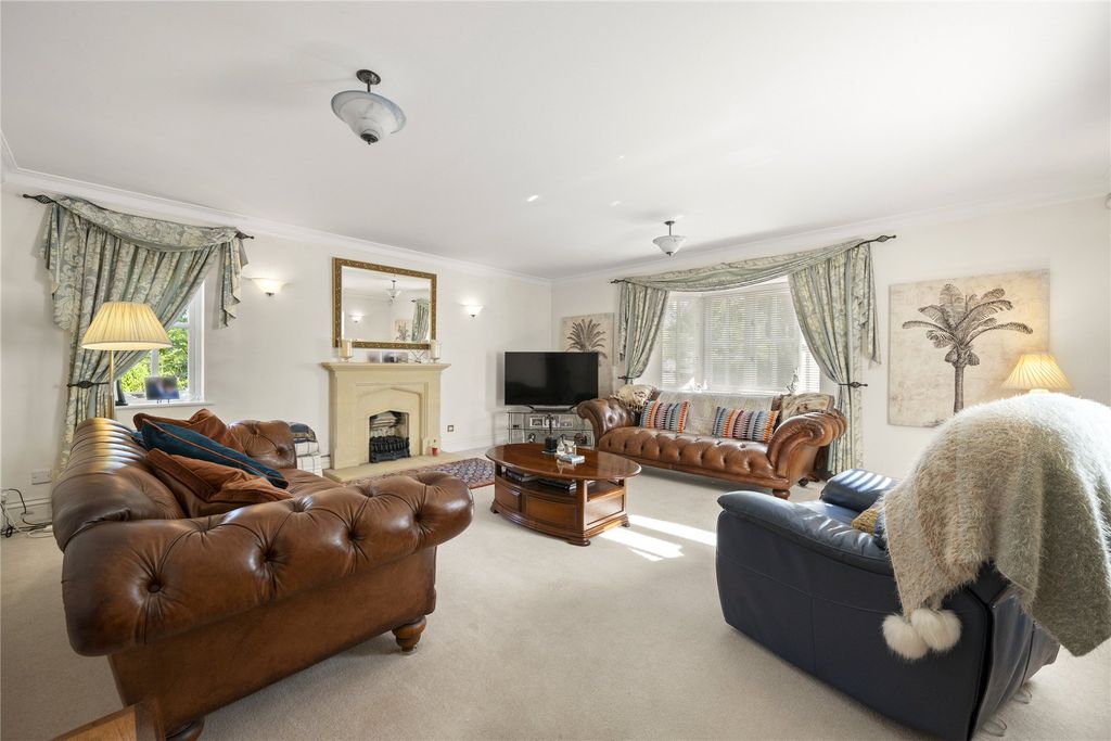 Property photo 2 of 17 Picture No. 03