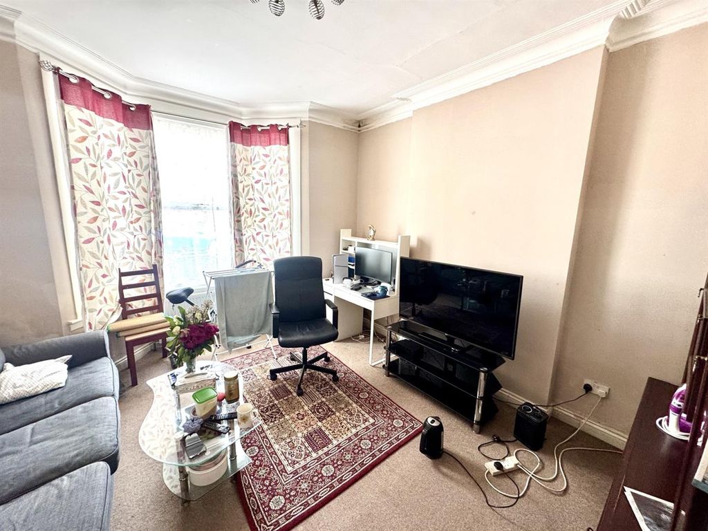 Property photo 2 of 13 Img_4404-1.Jpg
