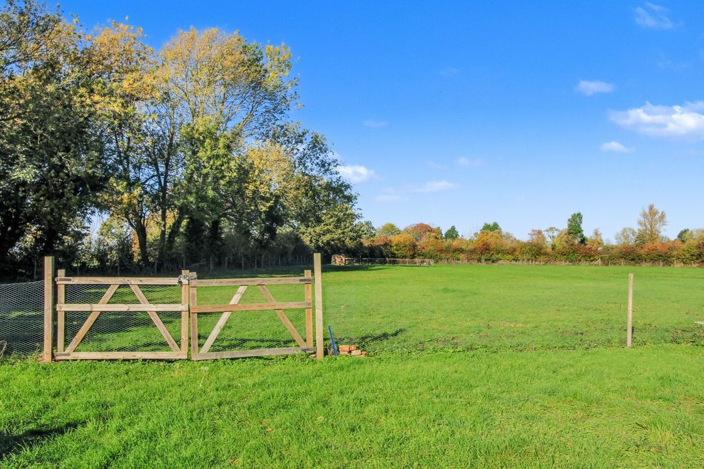 Property photo 3 of 24