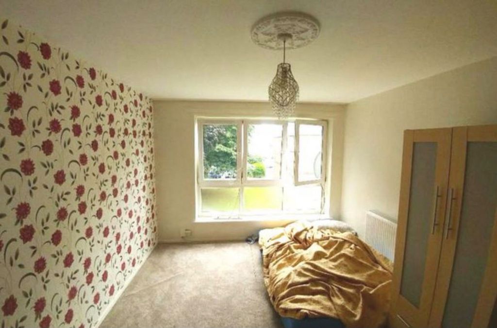 Property photo 3 of 6