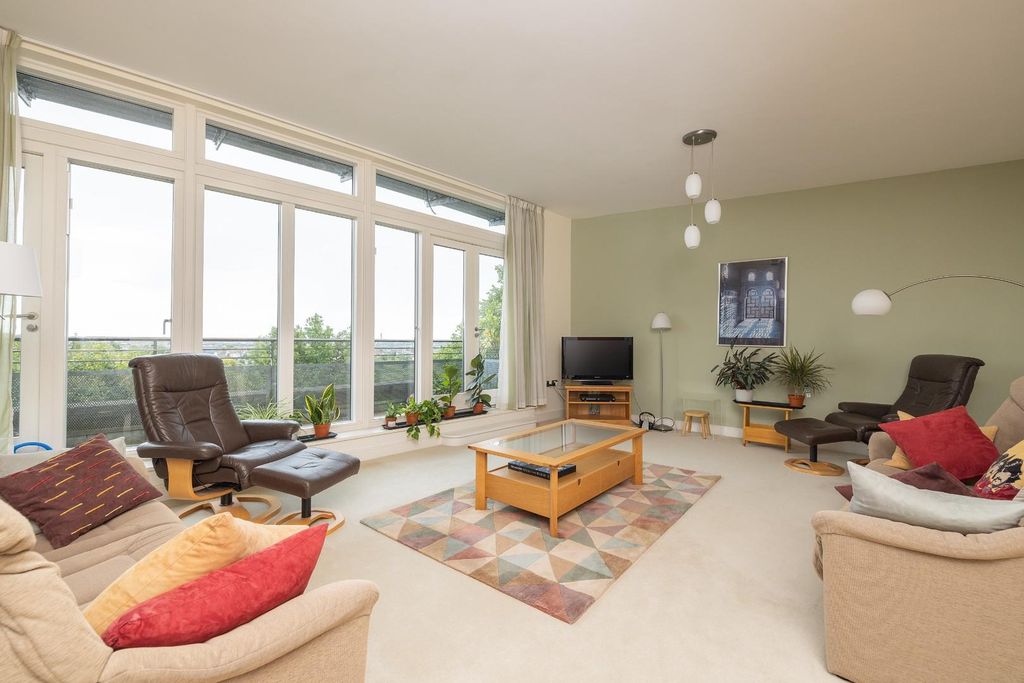 Property photo 3 of 32 014A4383.Jpg