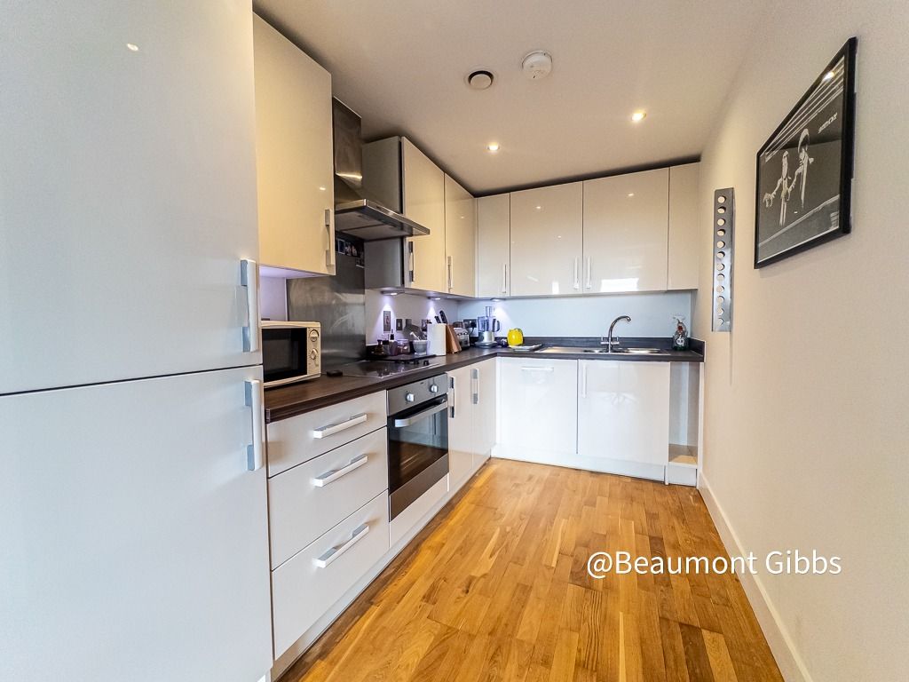 Property photo 2 of 12 5393304