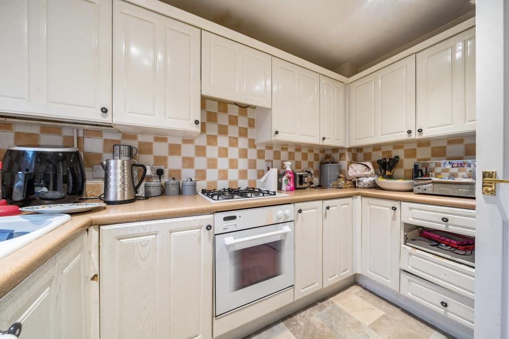 Property photo 2 of 15 Kitchen