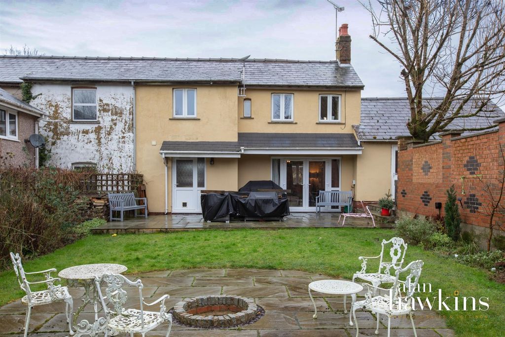 Property photo 2 of 22 Ah3392-19_Pe.Jpg