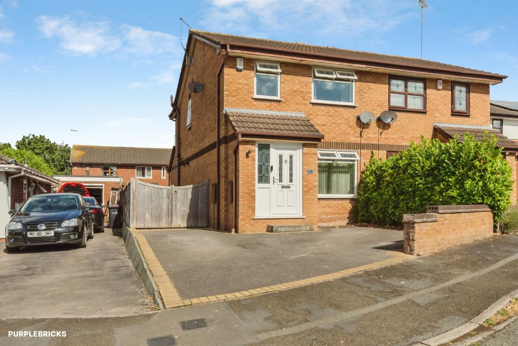Property photo 1 of 28