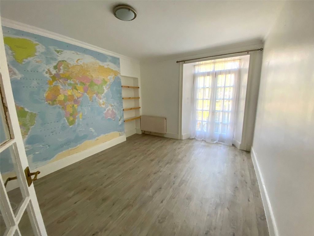 Property photo 2 of 8 Living Room
