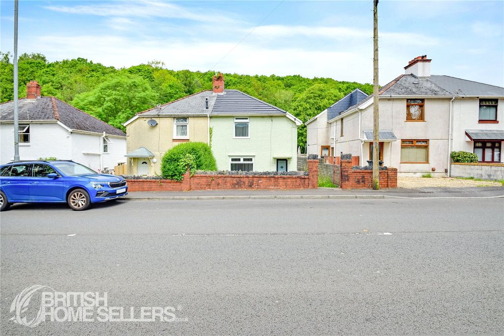 Property photo 2 of 14 Picture No. 05