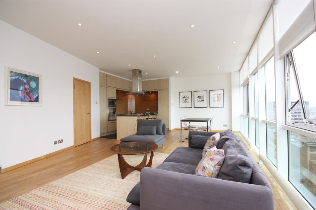 Property photo 3 of 16 Photo 3