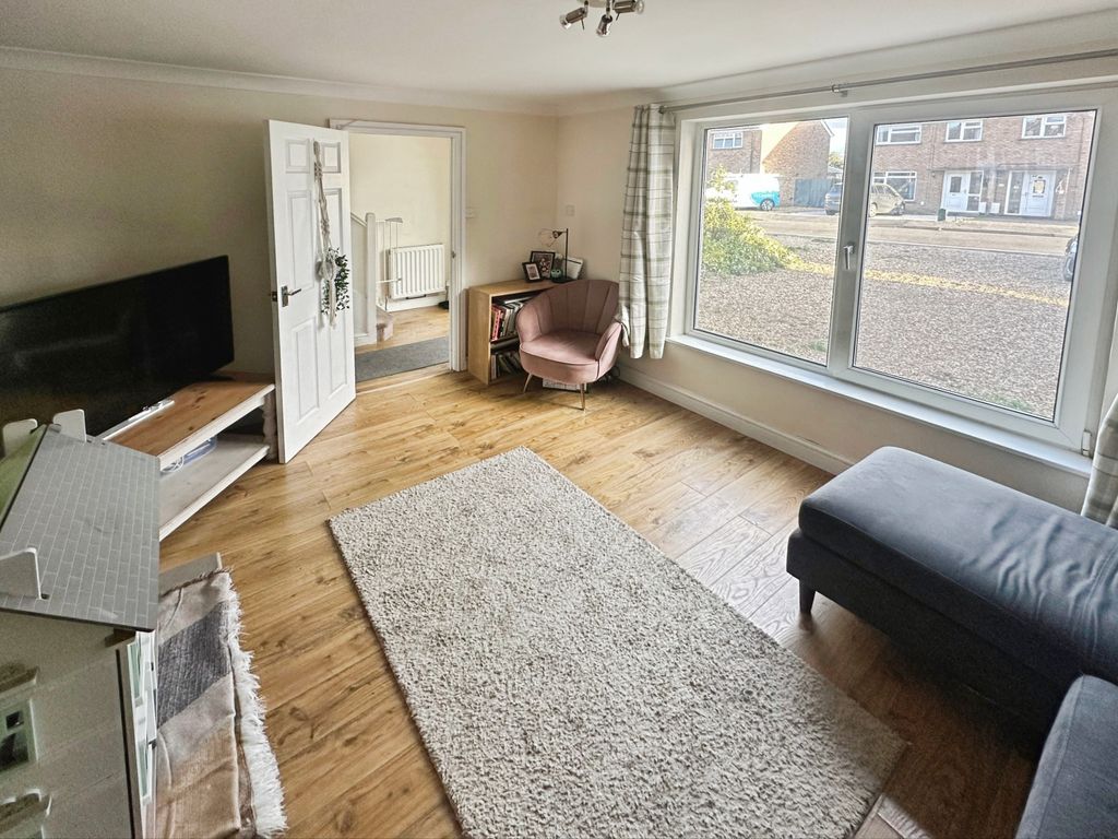 Property photo 3 of 18 Image