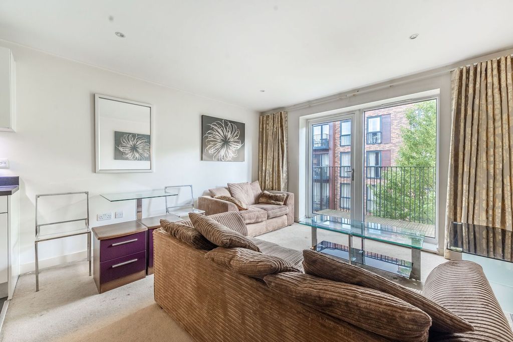 Property photo 1 of 7