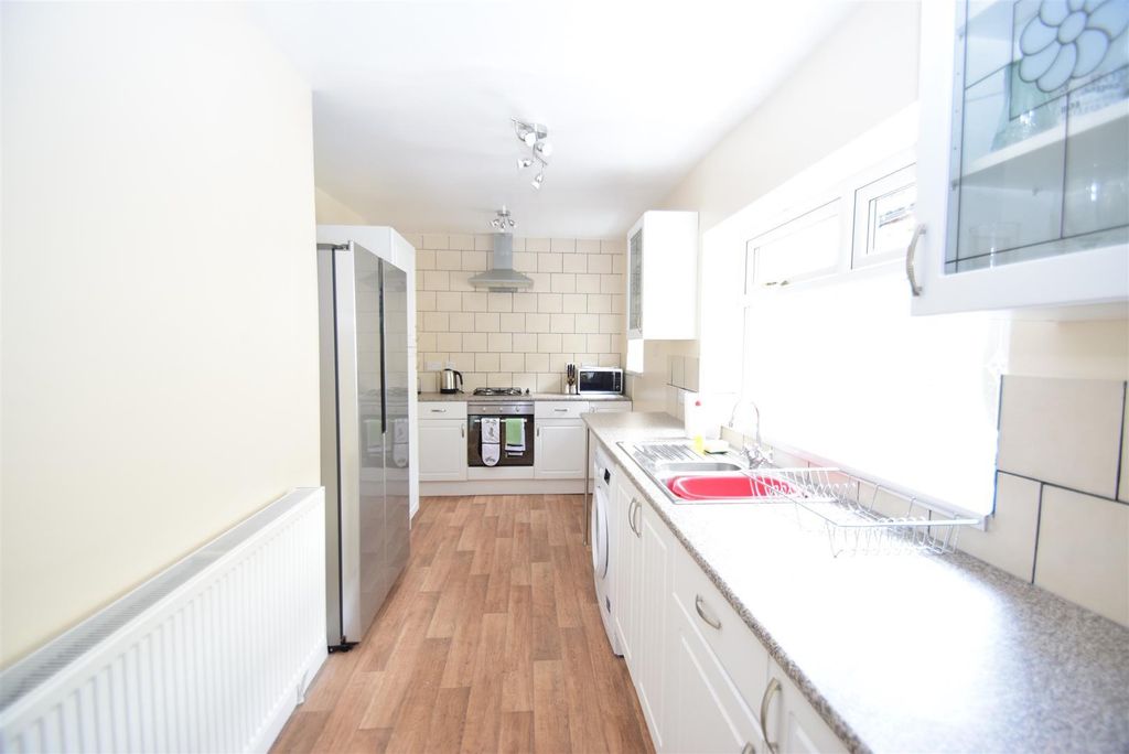 Property photo 3 of 11 -1R70l4T5Bxhw-Hspnxubhz_1I4.Jpg