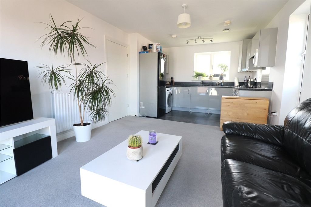 Property photo 3 of 17 Picture No. 06