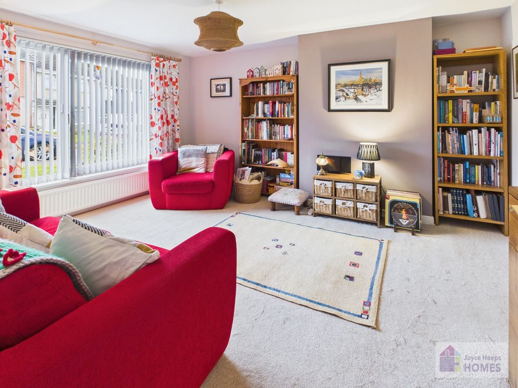 Property photo 2 of 13