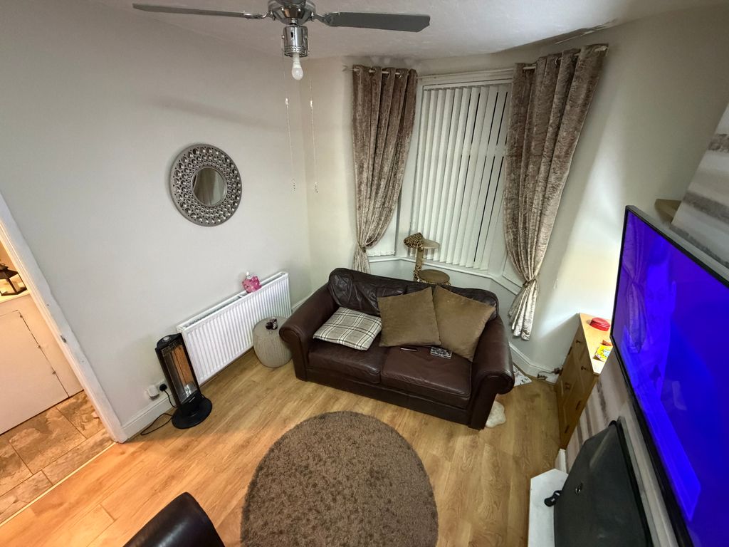 Property photo 3 of 31