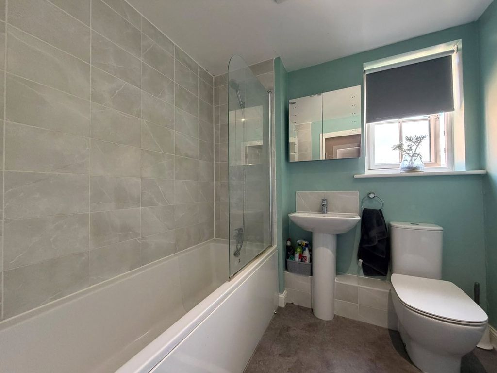 Property photo 3 of 11 Picture No. 21