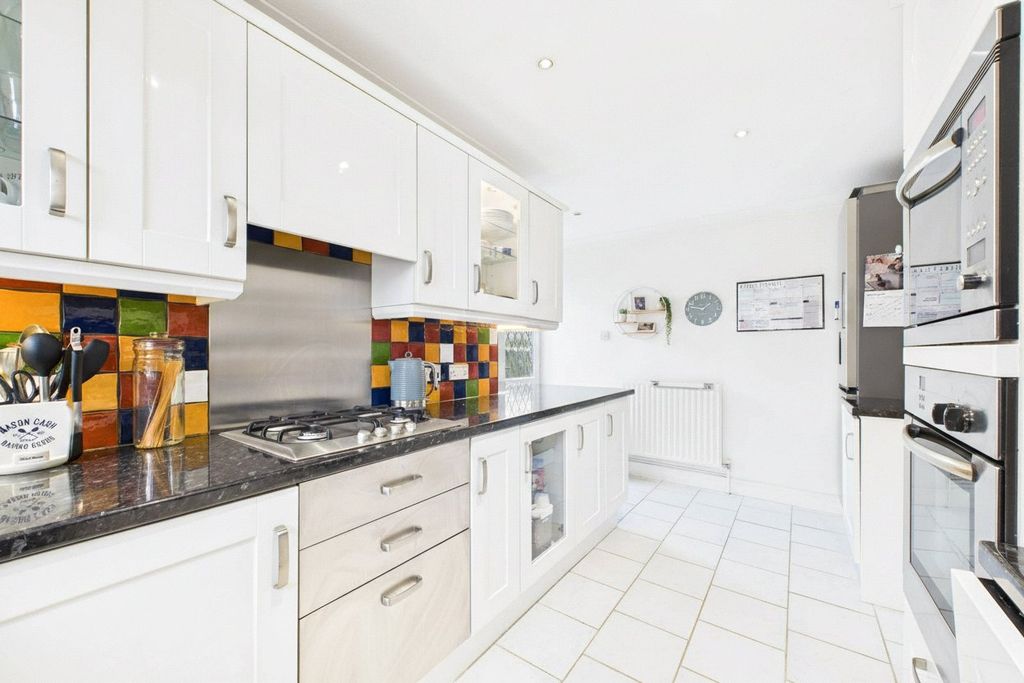 Property photo 2 of 16 Picture No. 07