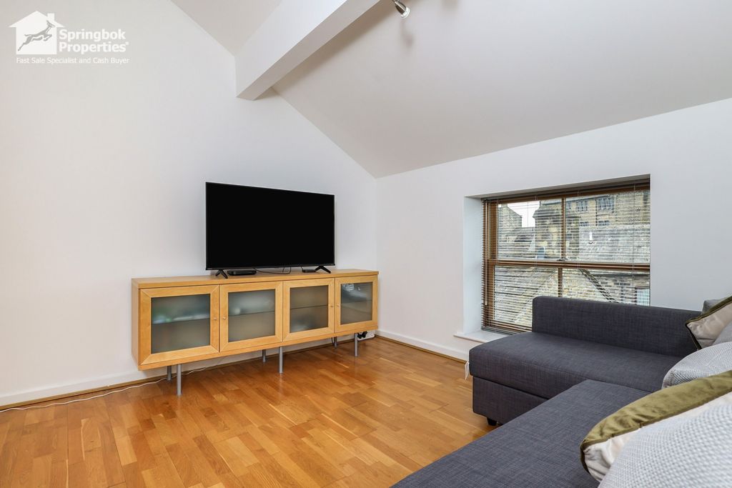 Property photo 3 of 11 Image 3