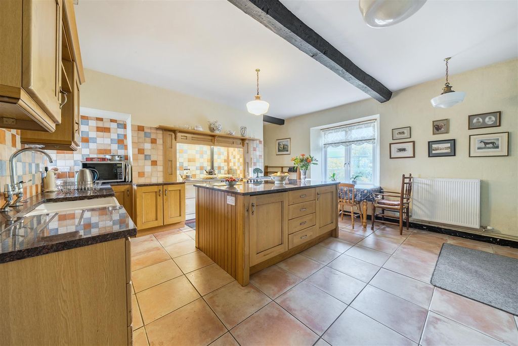Property photo 3 of 46 3