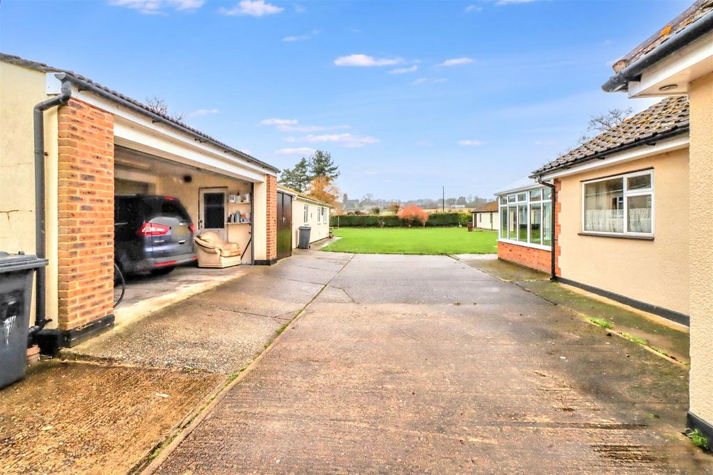 Property photo 2 of 25 Carpe Diem Garden Shots-3.Jpg