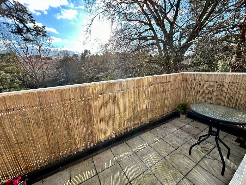 Property photo 2 of 10 Balcony