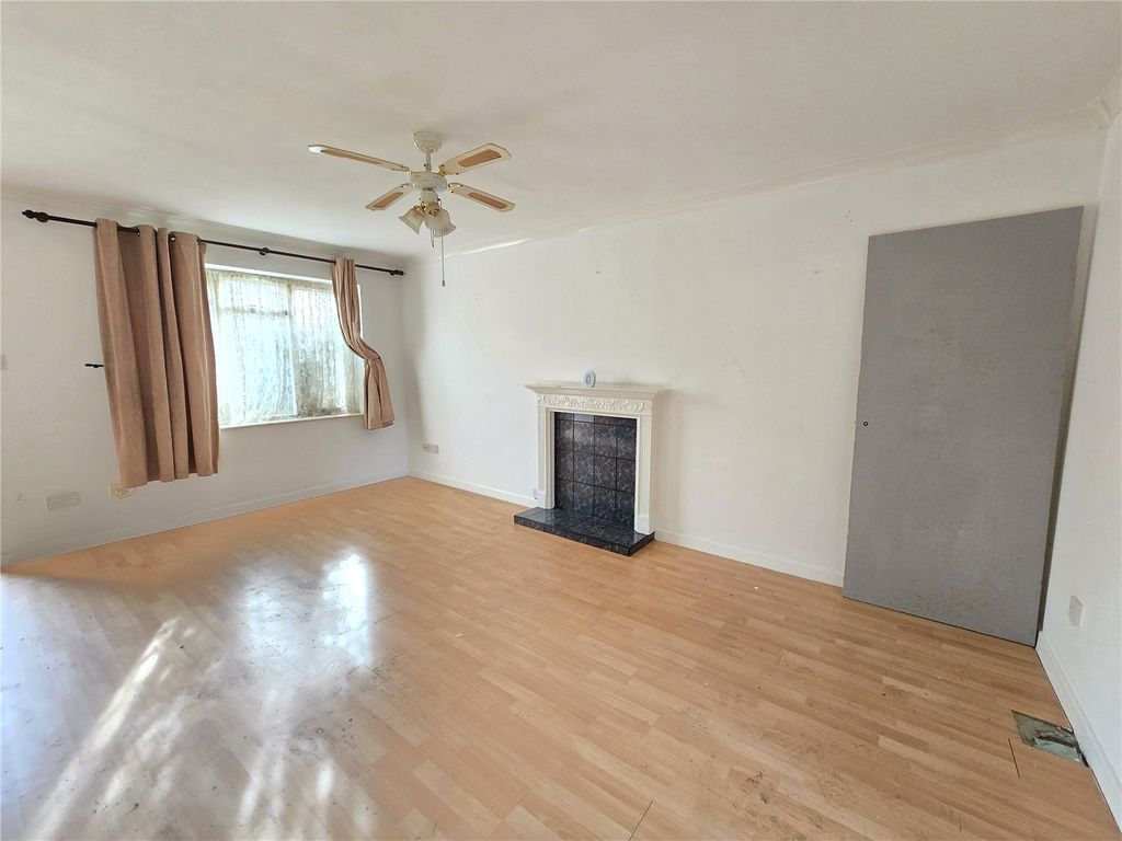 Property photo 2 of 11 Picture No. 09