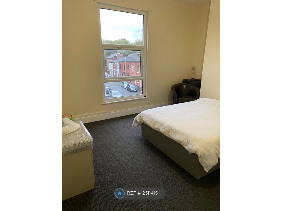 Property photo 3 of 28