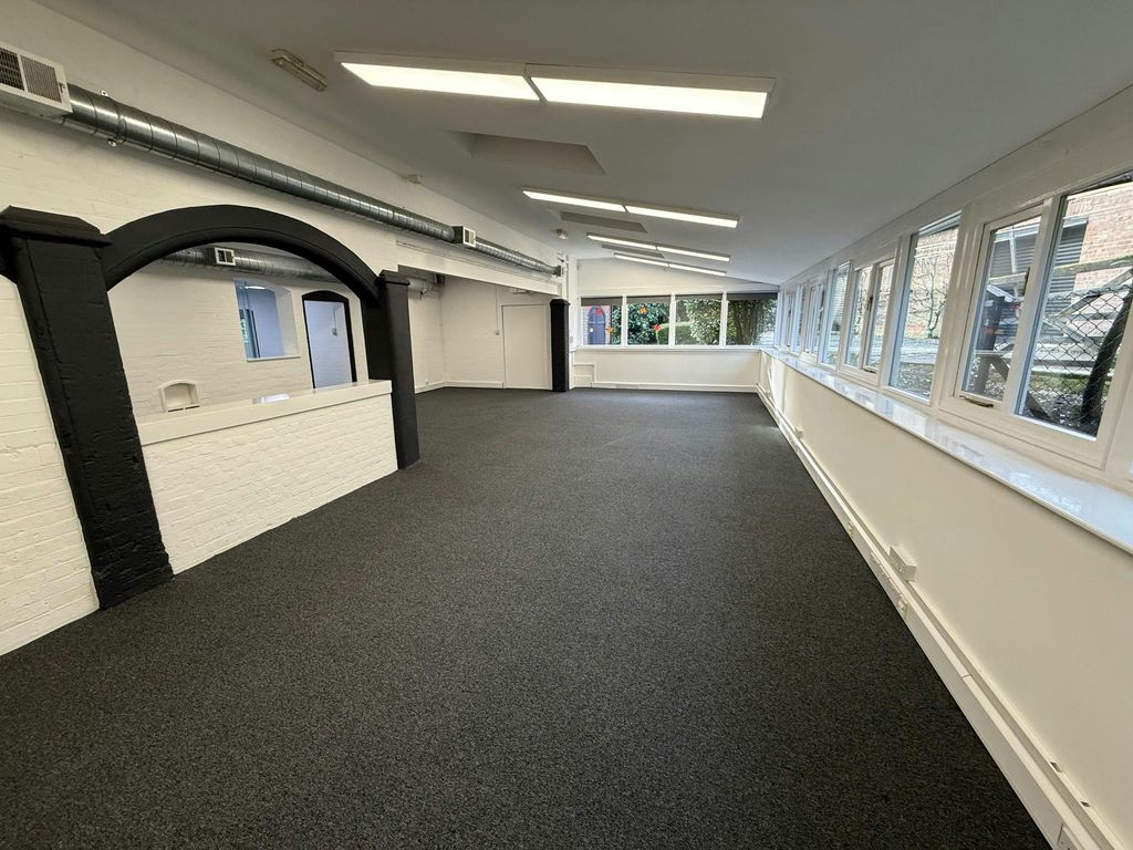 Property photo 3 of 10 K.Jpg