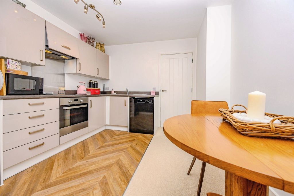 Property photo 2 of 16