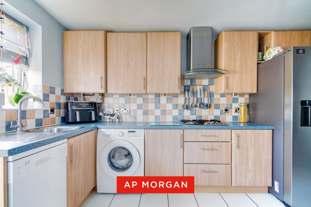 Property photo 3 of 24 Picture No. 16