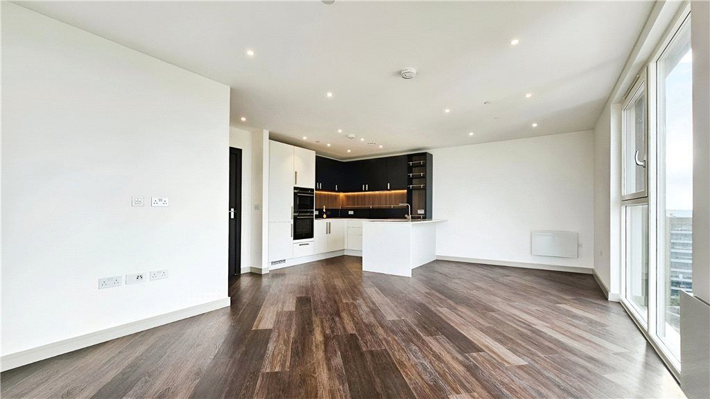 Property photo 1 of 16 Kitchen/Reception