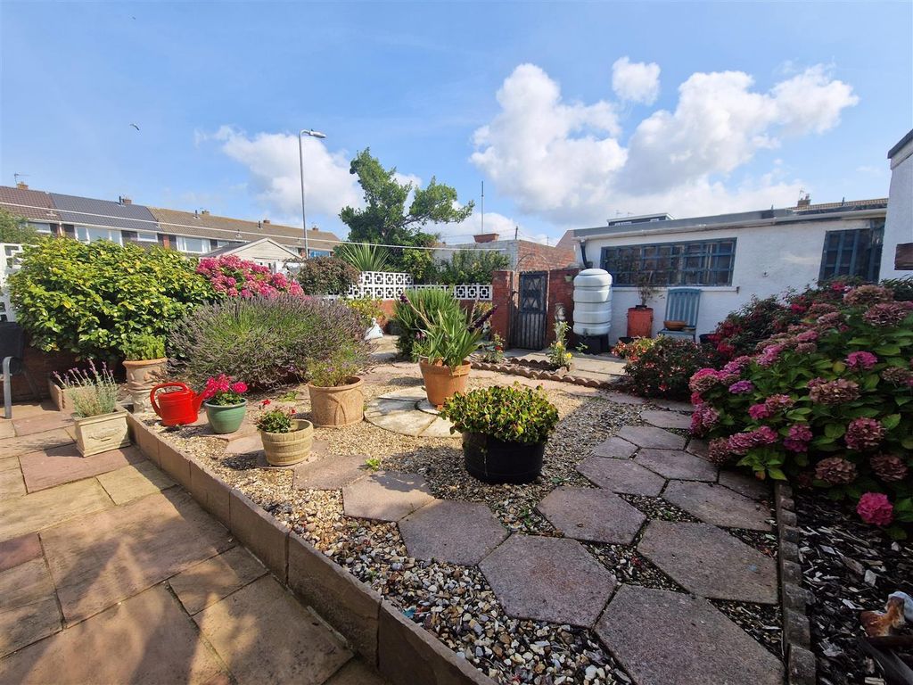 Property photo 2 of 28 Nmvm3Rtubuah6-_N3V777Q.Jpg