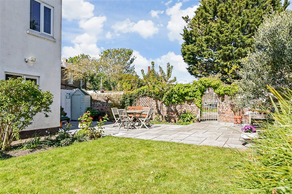 Property photo 2 of 20 Rear Garden