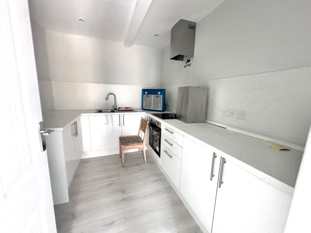 Property photo 1 of 10 Image