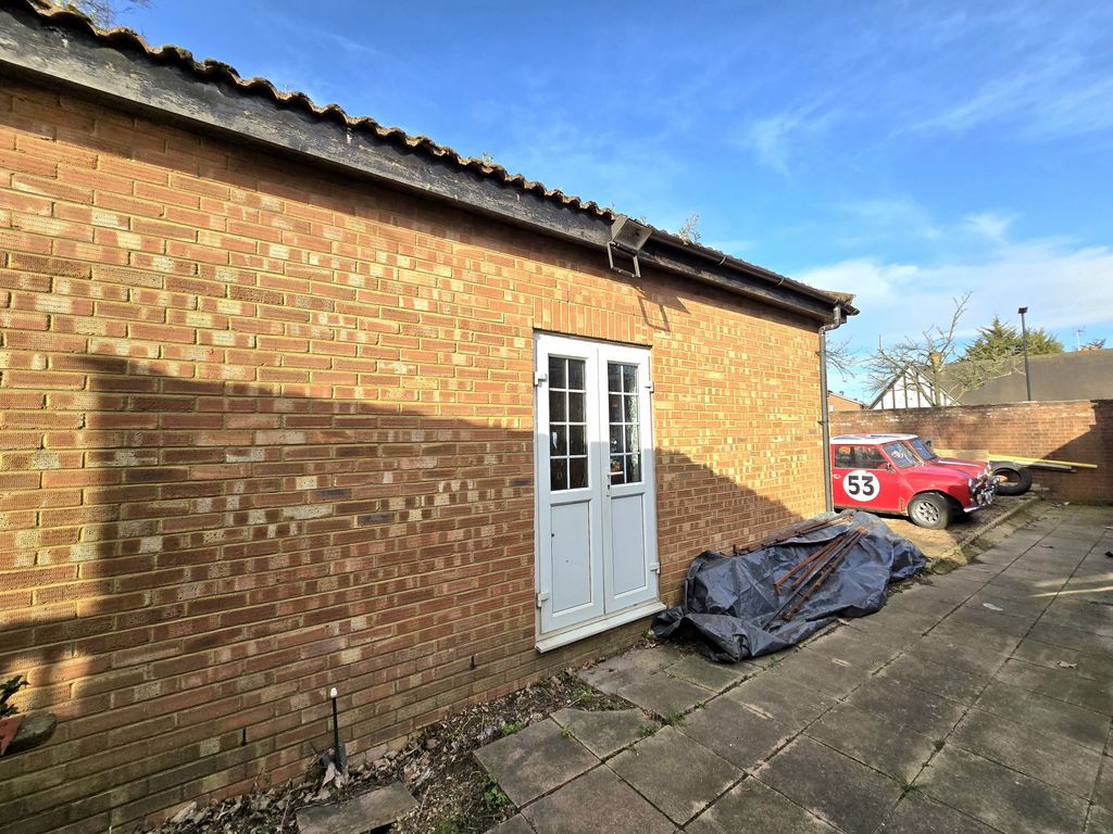 Additional image 39 of 7 bed detached house for saleGreat West Road, Hounslow, Greater London TW5