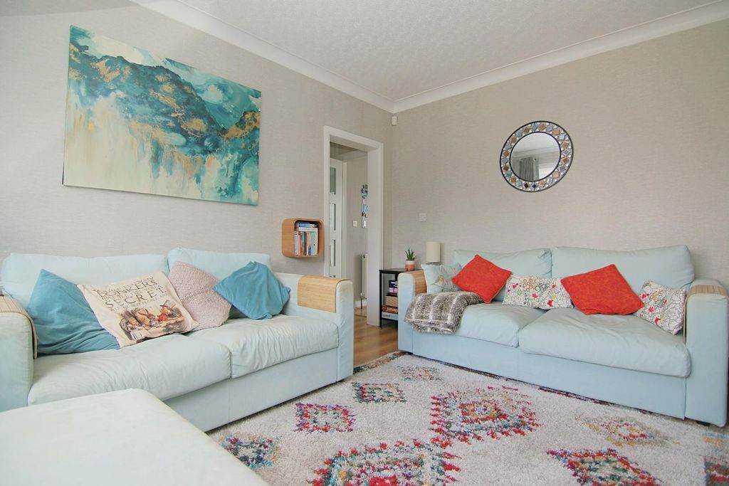 Property photo 2 of 17 Living Room