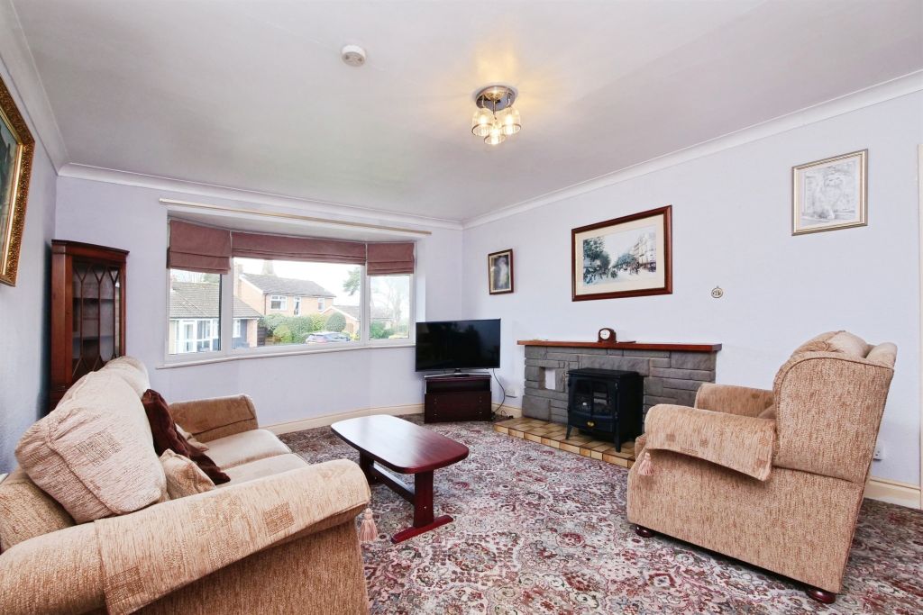 Property photo 3 of 13