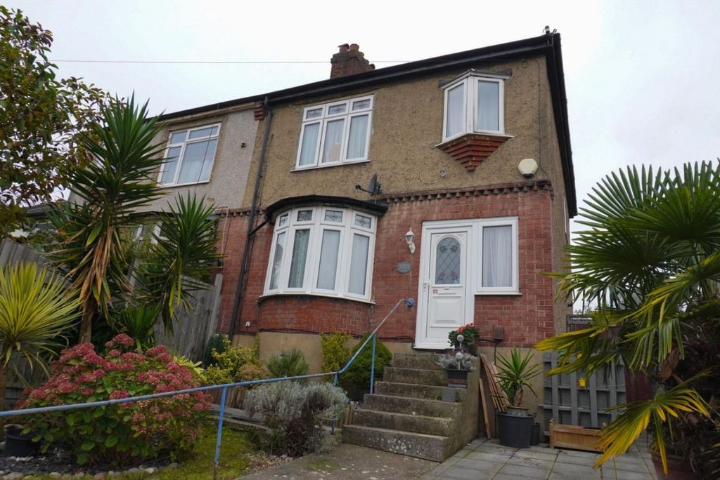 Property photo 1 of 13 Presented By Kevin At Ewemove Bexleyheath And Dart