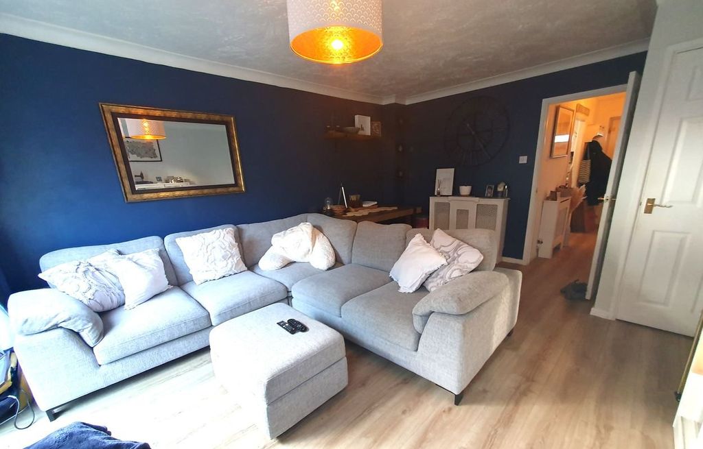 Property photo 2 of 12 Picture 2