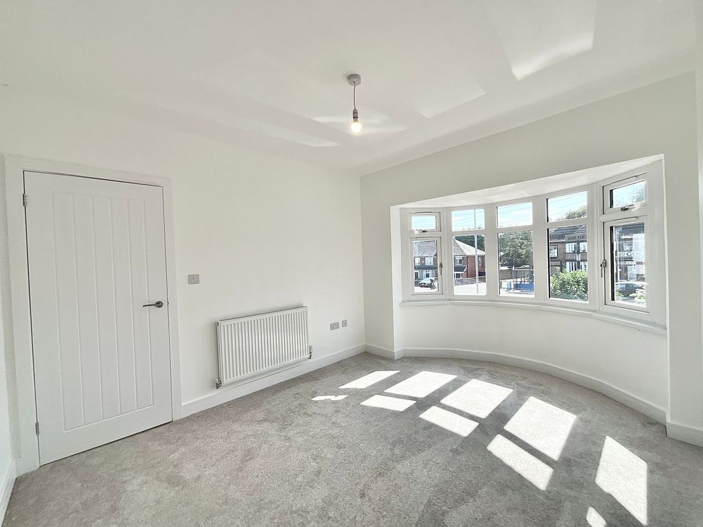 Property photo 3 of 29