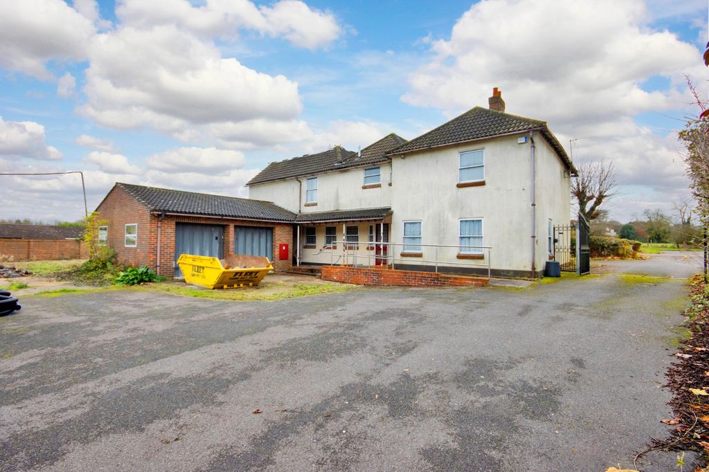 Property photo 3 of 9 Existing &amp; Garages
