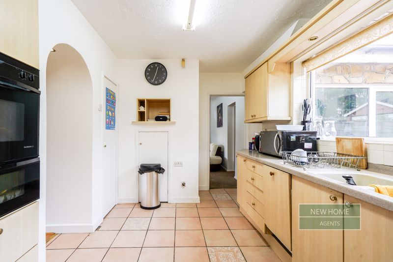 Property photo 3 of 39 Photo 34