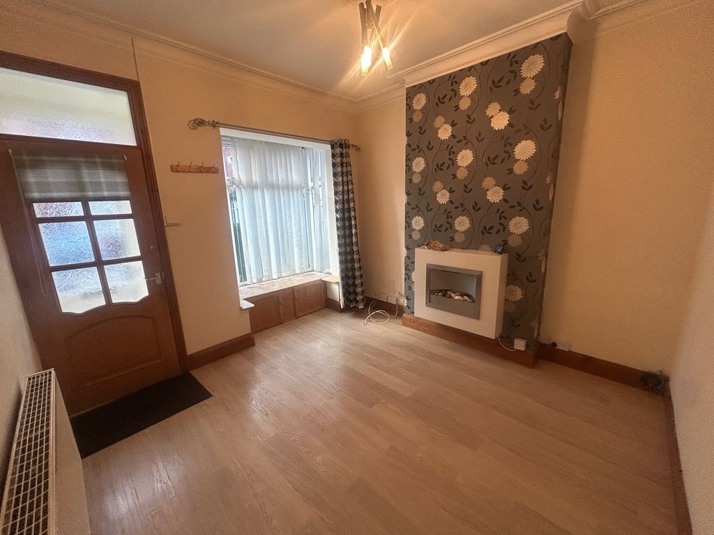 Property photo 3 of 9 Image