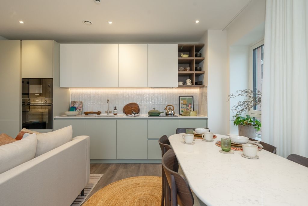 Property photo 1 of 21