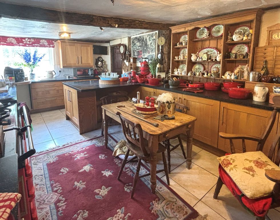 Property photo 3 of 28 Photo 2