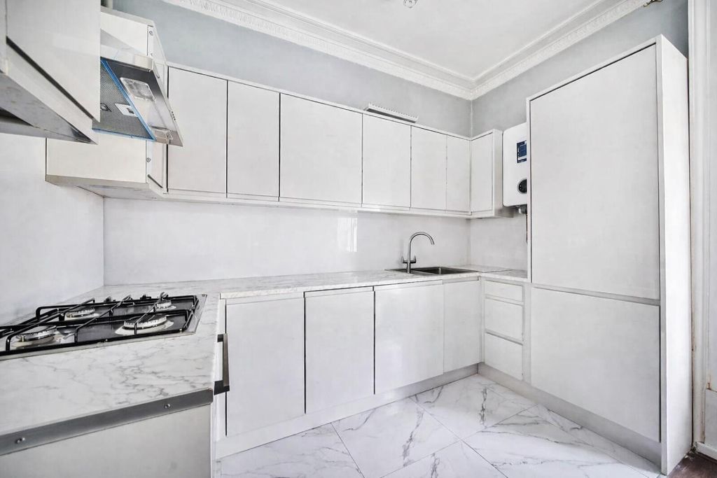 Property photo 2 of 6 9E546c3A-25Bf-465F-917d-334362Af89B7.Png