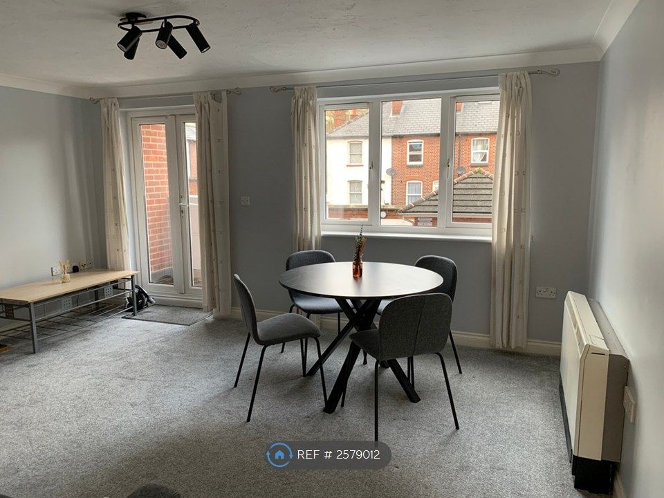 Property photo 2 of 9