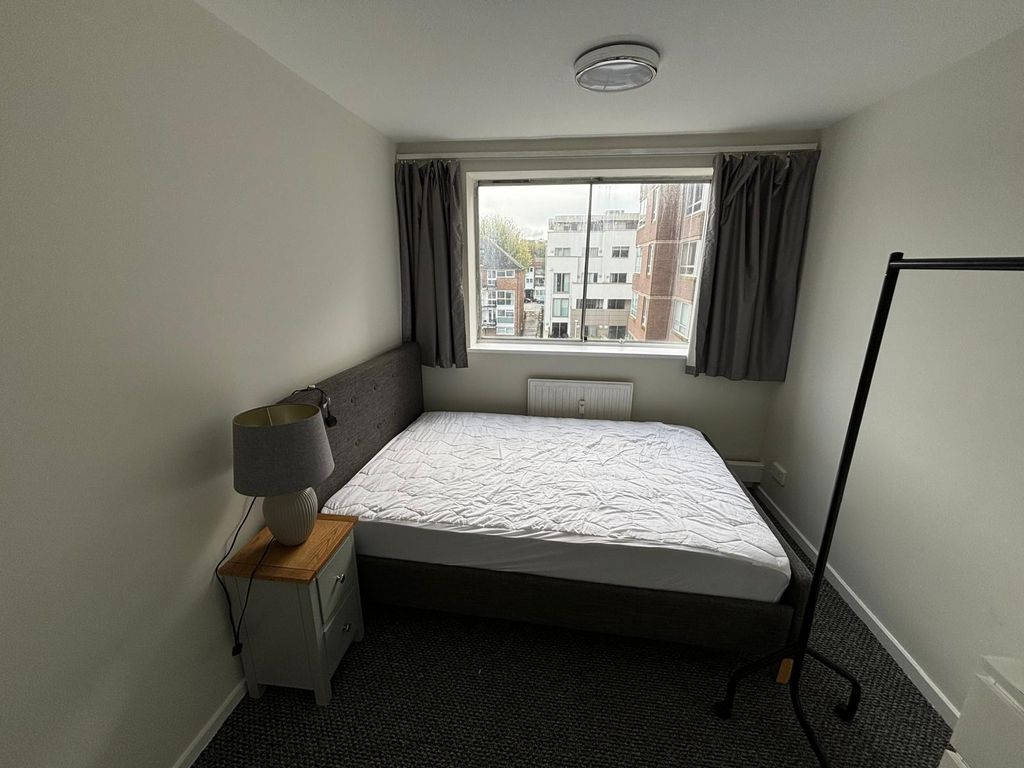 Property photo 3 of 8