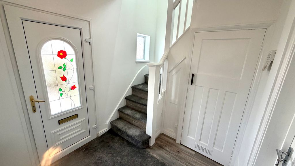 Property photo 1 of 11 Image