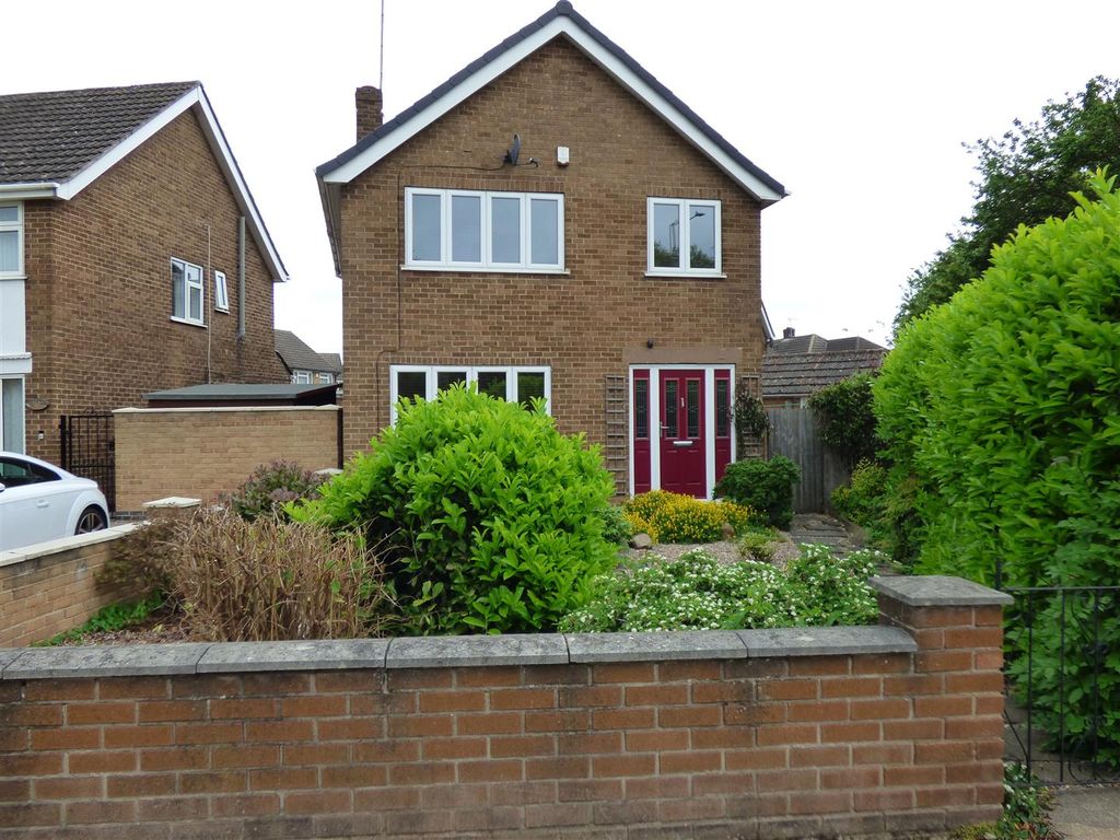 Property photo 1 of 17 215 Toton Lane - Ext.Jpg