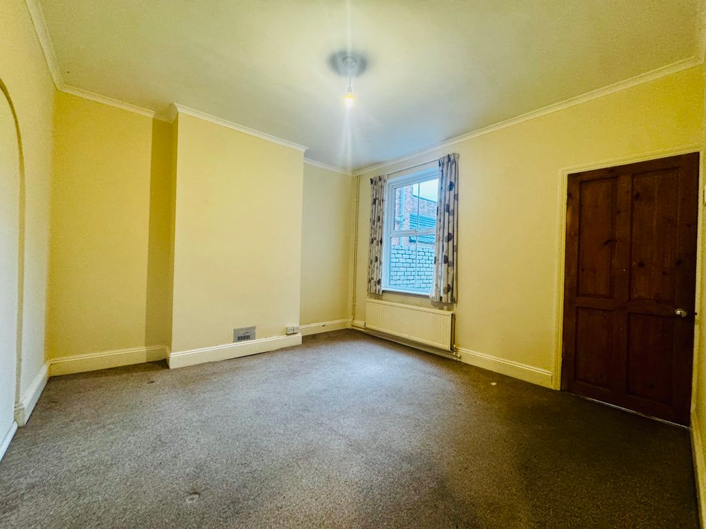 Property photo 3 of 14 Image